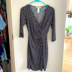 Laundry by Design barely worn pattern dress